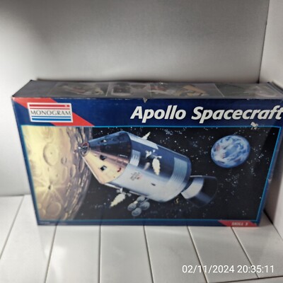 New 1993 MONOGRAM APOLLO SPACECRAFT 1:32 SCALE MODEL #5083 See Pics.