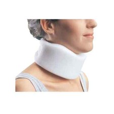 NIB Universal 3 Inch Cervical Soft Collar SA100130