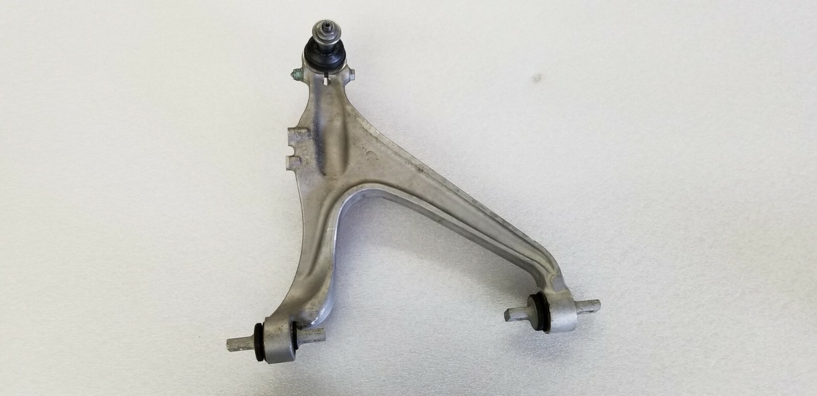 LAMBORGHINI HURACAN LP610 FRONT RIGHT LOWER RH SIDE CONTROL ARM OEM 4T0407152A