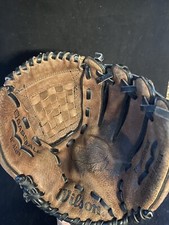 Wilson A2458 11 Inch Right Hand Throw RHT Baseball Glove Tan Black Flexback