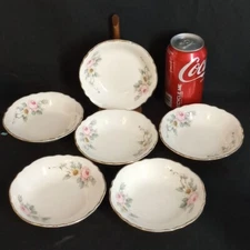 Vtg Set of 5 Homer Laughlin Armand Fruit Bowls 5 inch Floral w Gold Trim USA