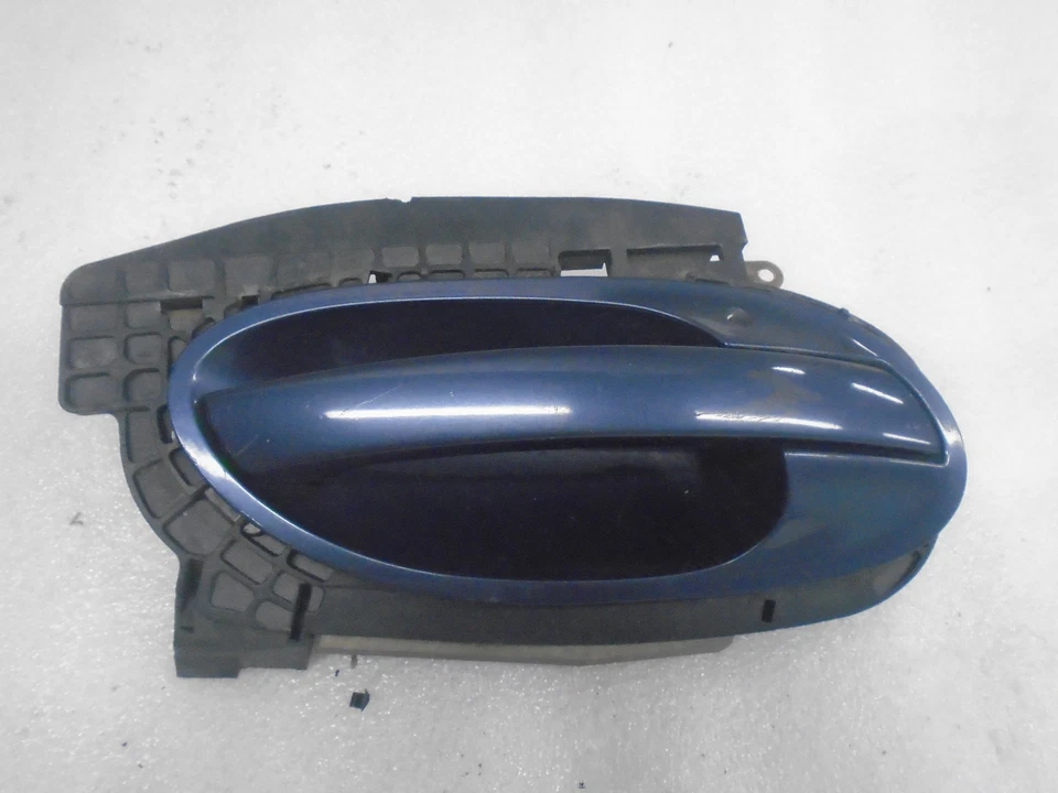 2002-2005 BMW 745i E65 Exterior Door Handle Rear Right Side Blue OEM VI612364 — 第 2/4 张图片