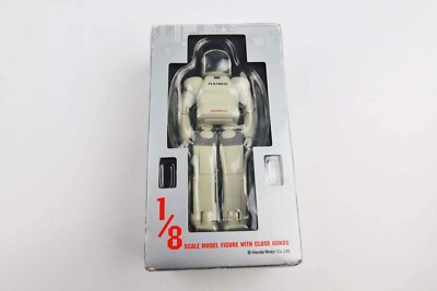 New ASIMO 1/8 Scale Model ROBOT FIGURE WITH CLOSE HANDS HONDA