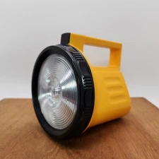 4" - Beachwood Ltd - Yellow Floodlight Flashlight - See Photos - Untested