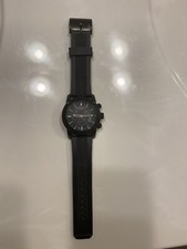 Preços baixos em Relógios de pulso pulseira de borracha Burberry