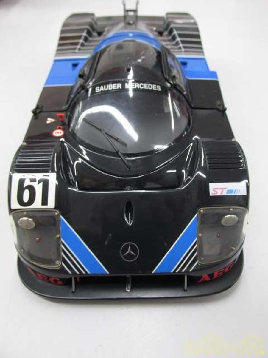 EXOTO 118 Scale Car Sauber MERCEDES C9 Number 61 Used | eBay