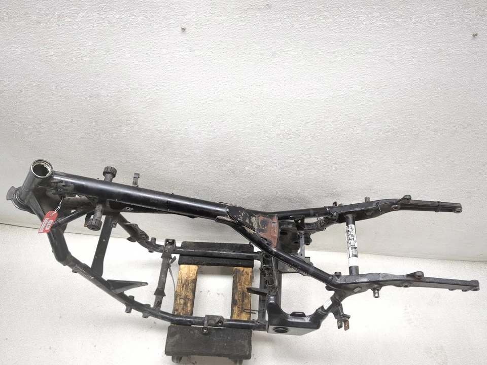Chasis cuadro principal 10-25 Honda VT750 Shadow Aero 750 CLN recto Foto 2 de 4