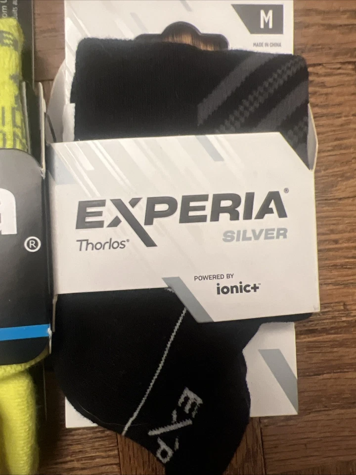 Nuevo con etiquetas Lote de 2 Calcetines Medianos EXPERIA Thorlos Ionic+ Pestaña Plateada y Amarillo Balega Foto 3 de 4
