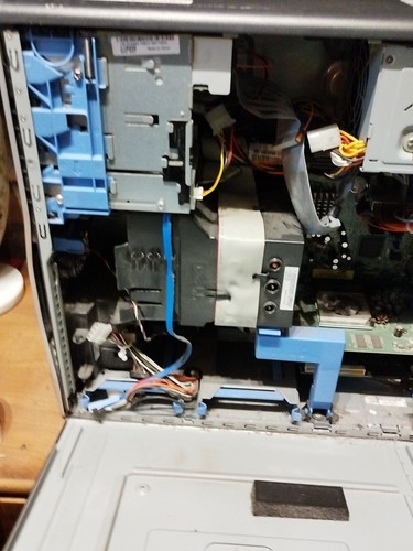 Dell Precision PC Tower - Picture 5 of 6