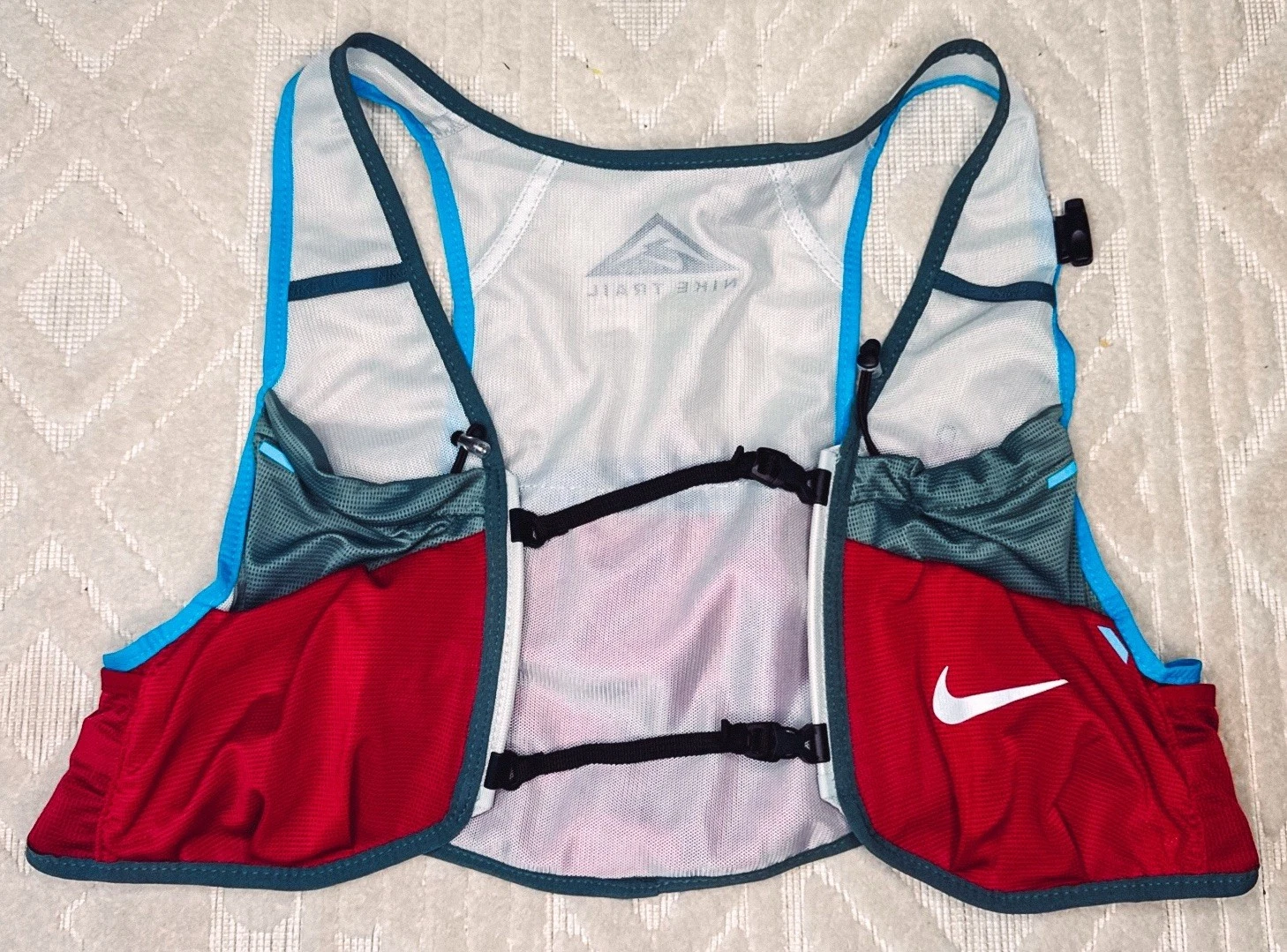 Nike Trail Vest Extra Large XL - Ships FREE!