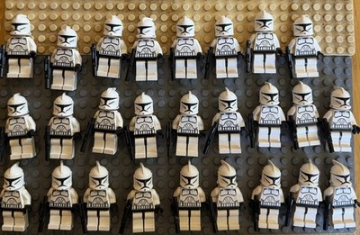 LEGO Star Wars Phase One Clone Trooper Minifigure Lot of 30