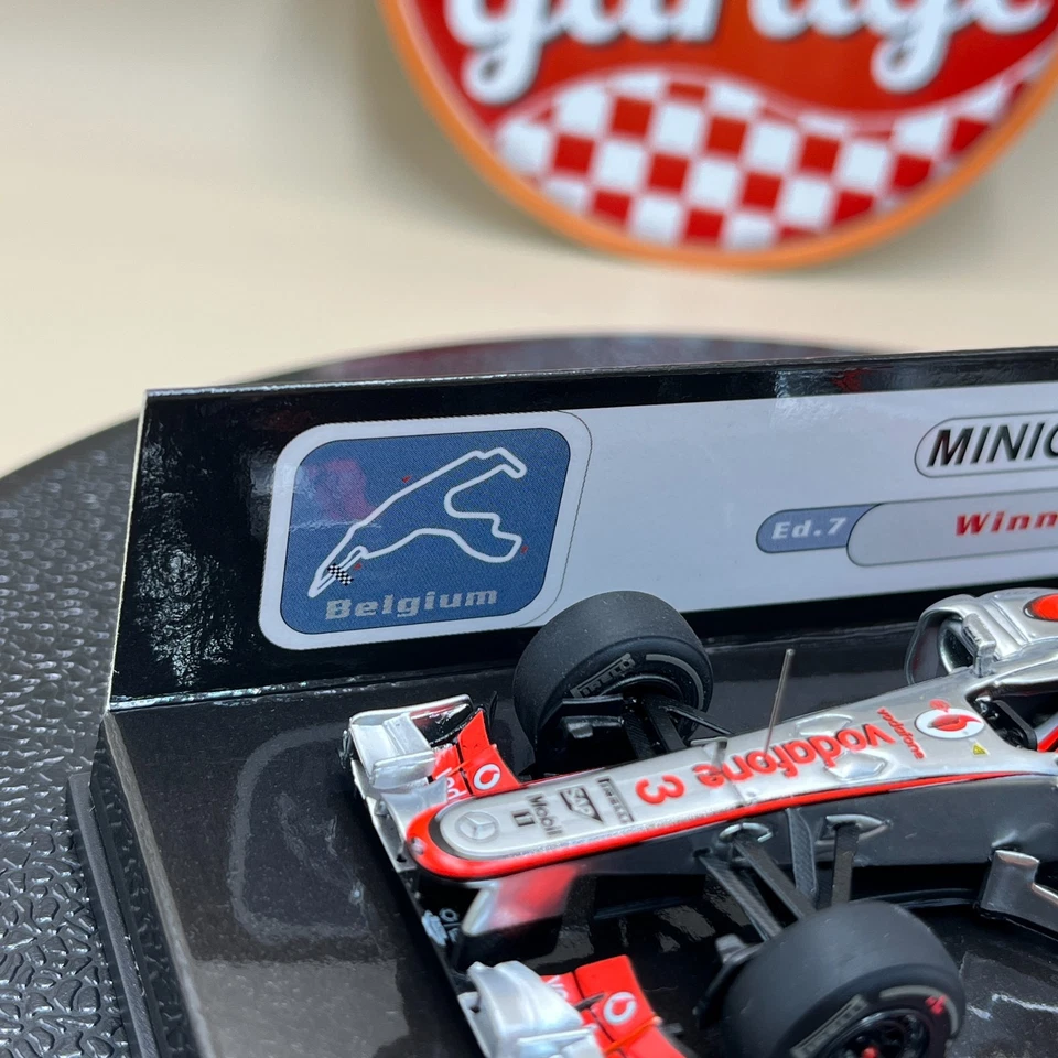 MINICHAMPS 1/43 McLaren MP4-27 Jenson Button #3 Winner Belgian GP 2012 - Image 4 of 4