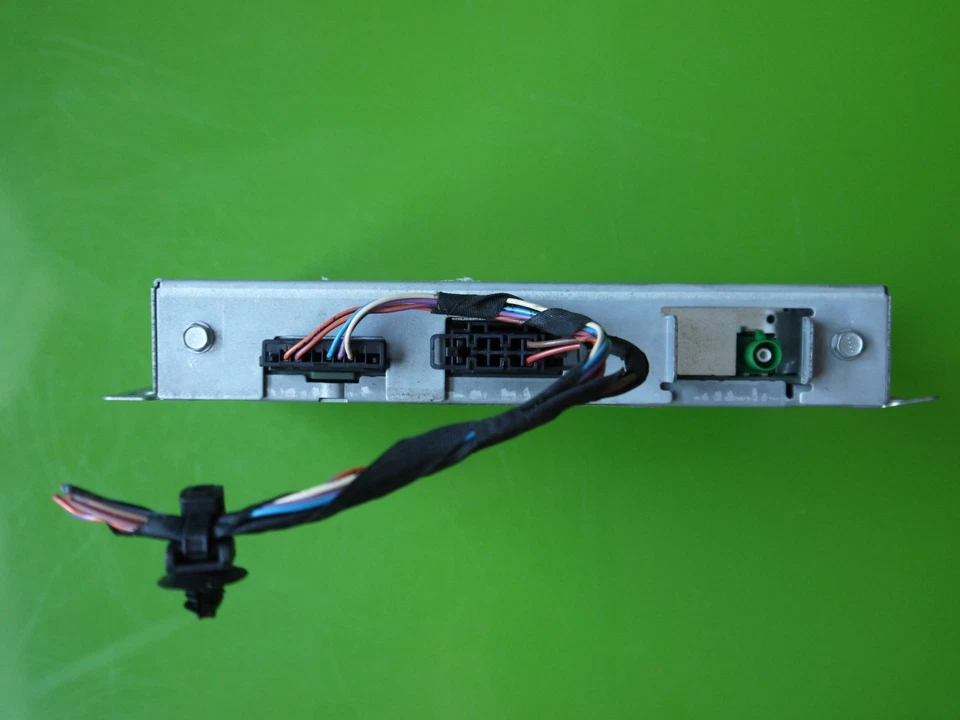 2009 09 Volkswagen Passat Sirius XM Radio Control module OEM Nice - Image 2 of 3