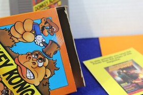 NINTENDO NES Donkey Kong Classic Original Authentic Game (No Black Sleeve)