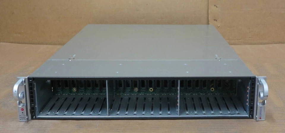 Supermicro SuperChassis CSE-216 X9DRE-TF+ CTO E5-2600v2 2U 24-Bay 2U rack server - Image 3 of 4