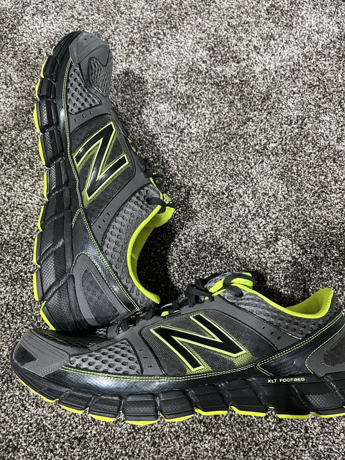 Men’s New Balance 750V1 Running Shoe, Silver/Neon Green.  XLT Footbed $25. OBO