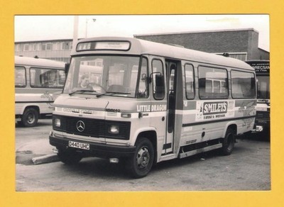 Foto ~ Crosville Cymru MMM40 - D440UHC - 1986 Hastings Merc Minibus - Wrexham