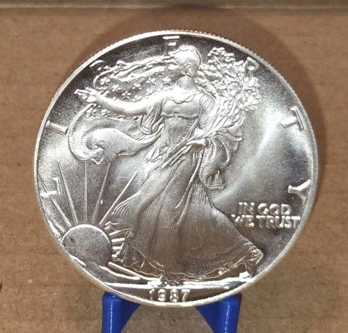 1987 WALKING LIBERTY 1 Oz. SILVER DOLLAR Uncirculated 🔥🔥