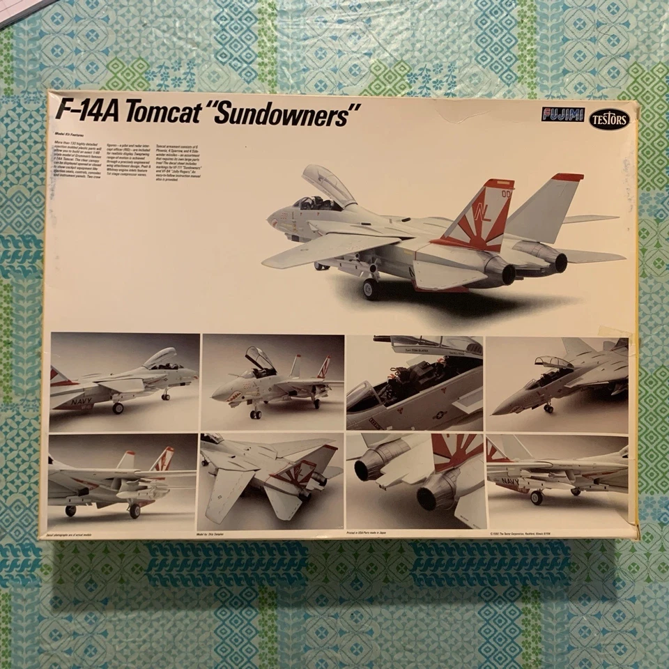 Fugimi Testors 1/48 F-14A Tomcat Sundowners Plastic Model Kit 327 Opened 1990 - Image 2 of 4
