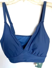 NEW Blooming Jelly Women's Bathing Suit Padded Bikini Top Swimsuit Size M