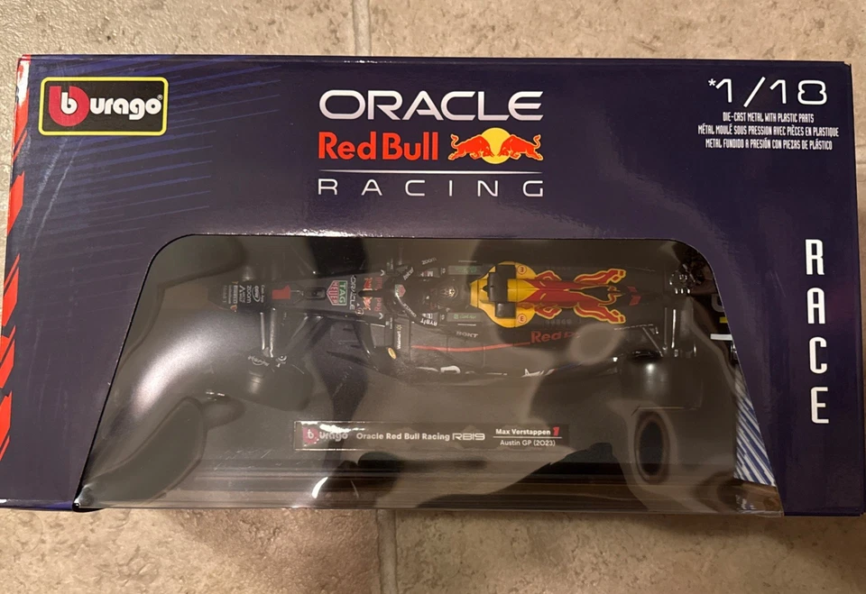 Oracle Red Bull Racing RB19 Max Verstappen #1 Austin GP 2023 1/18 Bburago F1 - Image 4 of 4