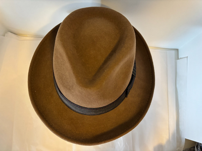 NWOT HATS IN THE BELFRY Men