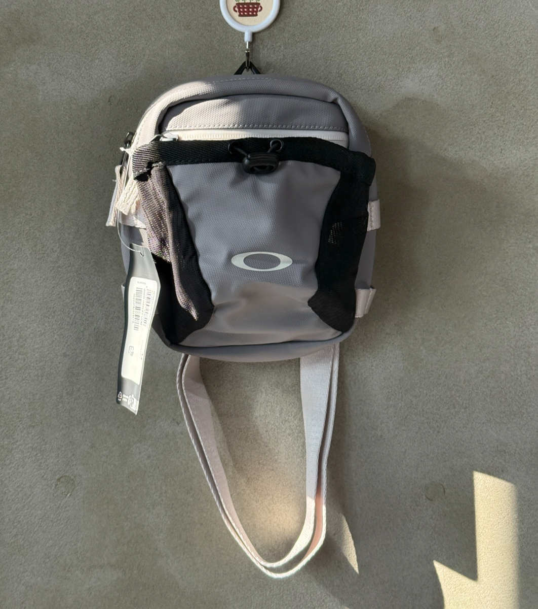 Oakley Rover Crossbody 2.5L Shoulder Bag Travel Casual Sports Bag