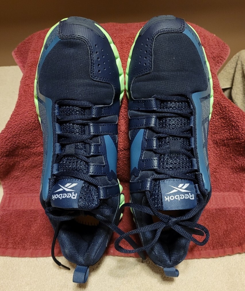 Size 7 - Reebok ZigWild Trail 6 Vector Navy Neon Mint for