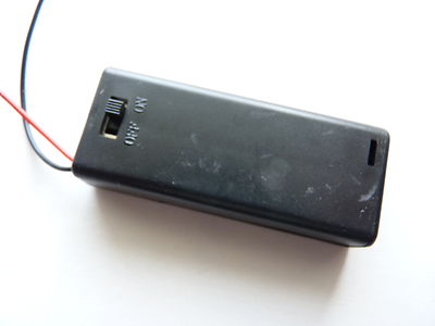 Carson Batteriebox Mit Schalter – Für KO MC-8 Fernsteuerung, 4xAA, Inkl. UNI/FUT-Anschluss, 340 Mm Kabel