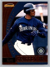 1999 Pacific Invincible #18 Ken Griffey Jr. Flash Point