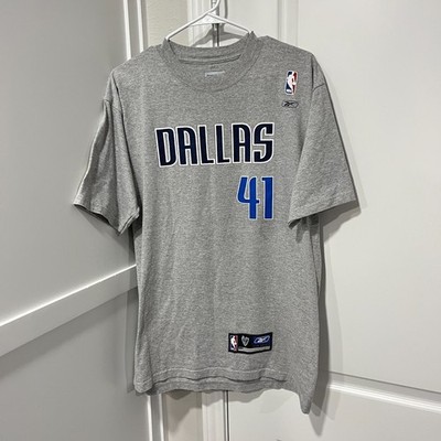 Reebok Shirt Mens Medium Gray DIRK NOWITZKI Dallas Mavericks Shirsey 41
