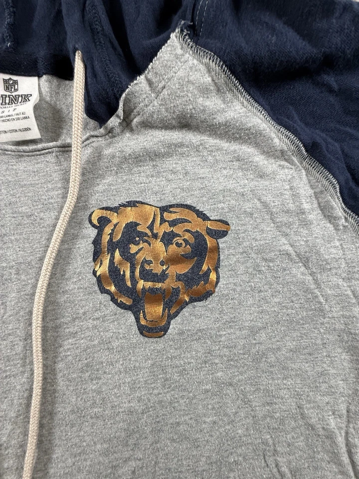Розовая женская толстовка с капюшоном Victoria's Secret Chicago Bears размер Sm серые синие медведи 1920 - Изображение 2 из 4