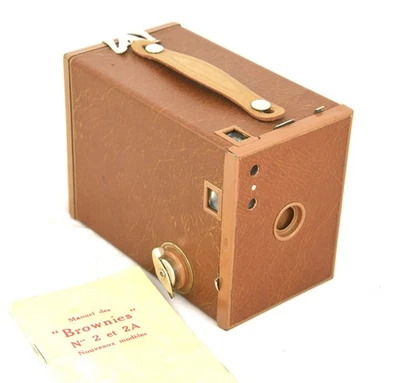 appareil photo KODAK box Brownie n°2 model F brown/tan - Photo 1/4