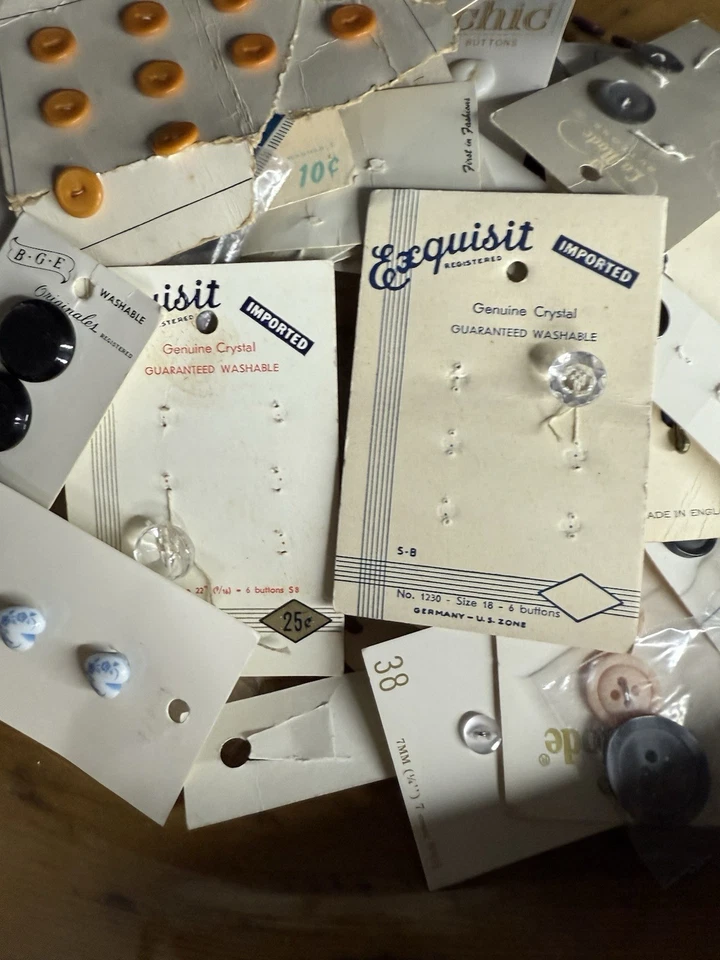 VTG Full Button Tins French Gold Bullion Fringe Bakelite Crystal Bead Flower Lot - Image 3 of 4