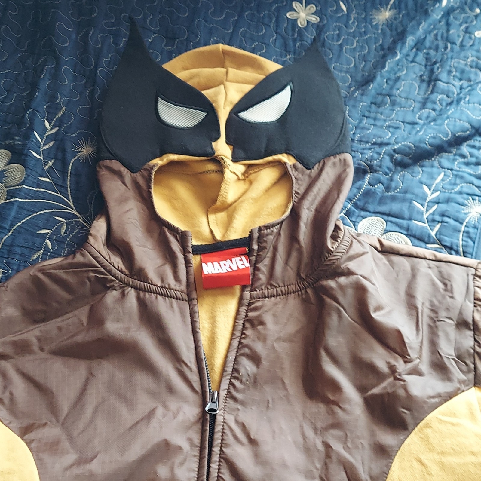 Wolverine Theme Complete Outfit Brown Yellow Hood… - image 5