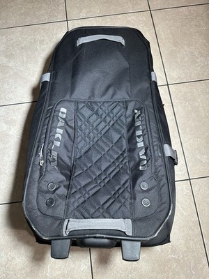 バッグ OAKLEY Works Combo Roller Travel Bag Oakley Rolling Travel Suitcase Luggage Large 92L Black Excellent