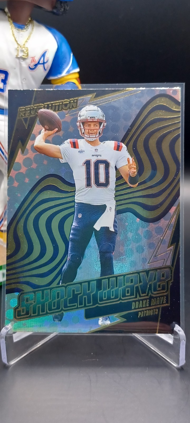 🔥Drake Maye🔥2025 Panini Football Revolution Shock Wave #4 - Patriots