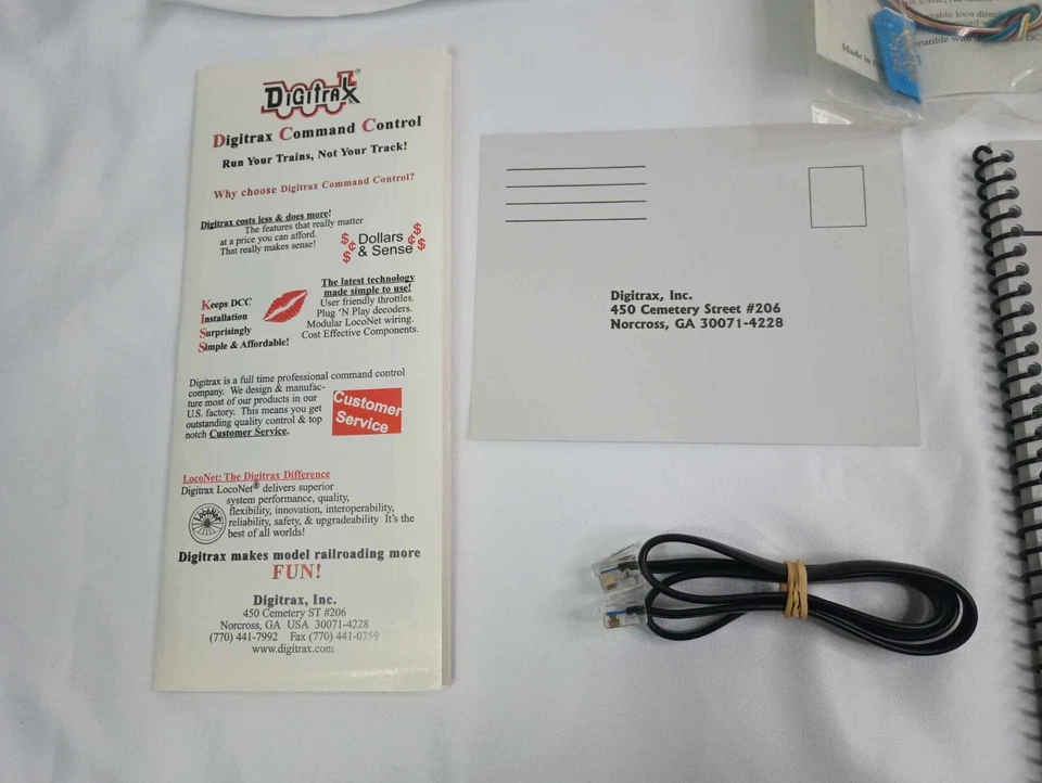 Command Control Advanced Set Digitrax Empire Builder II DT300 DB150 UP3 LT1 - Image 3 of 4