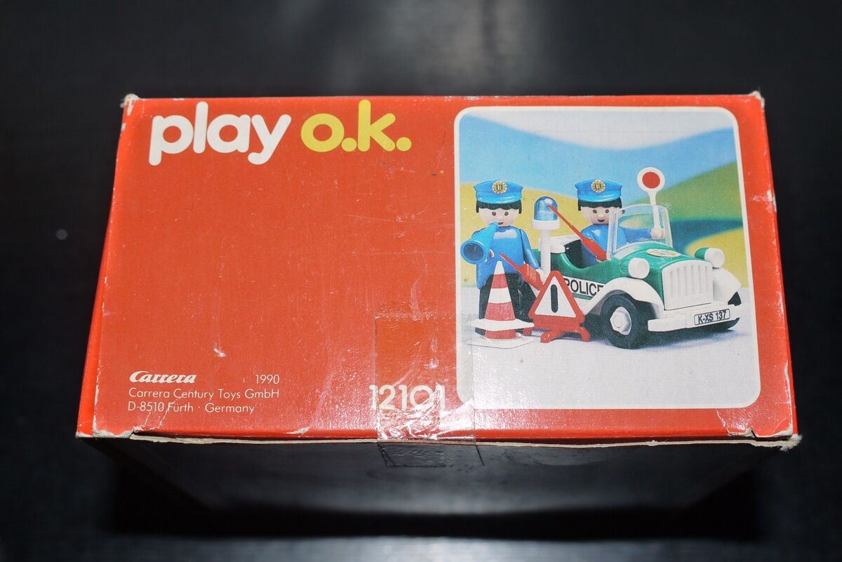 VINTAGE 1990 TOY CARRERA POLICEMEN SET POLICE PATROL CAR PLAY OK