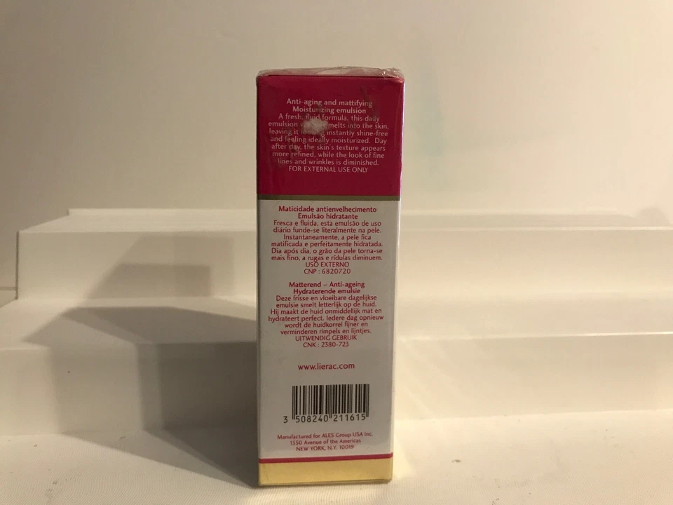 Emulsión Lierac Mat Chrono 1,42 oz (40 ml) Foto 3 de 4
