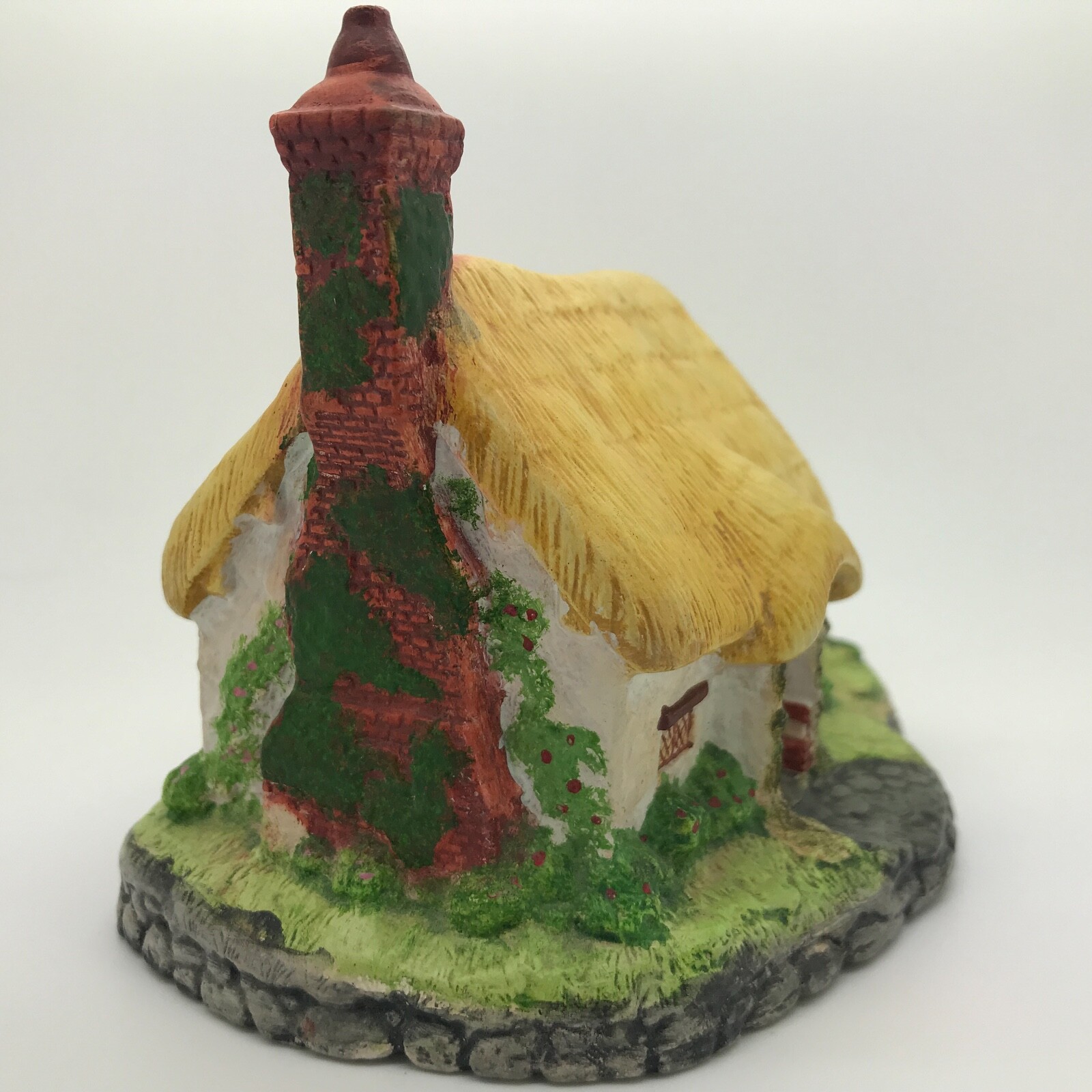 Byron Molds• ceramic ‘Tenants Cottage’, Village Country Farm House diorama •1986