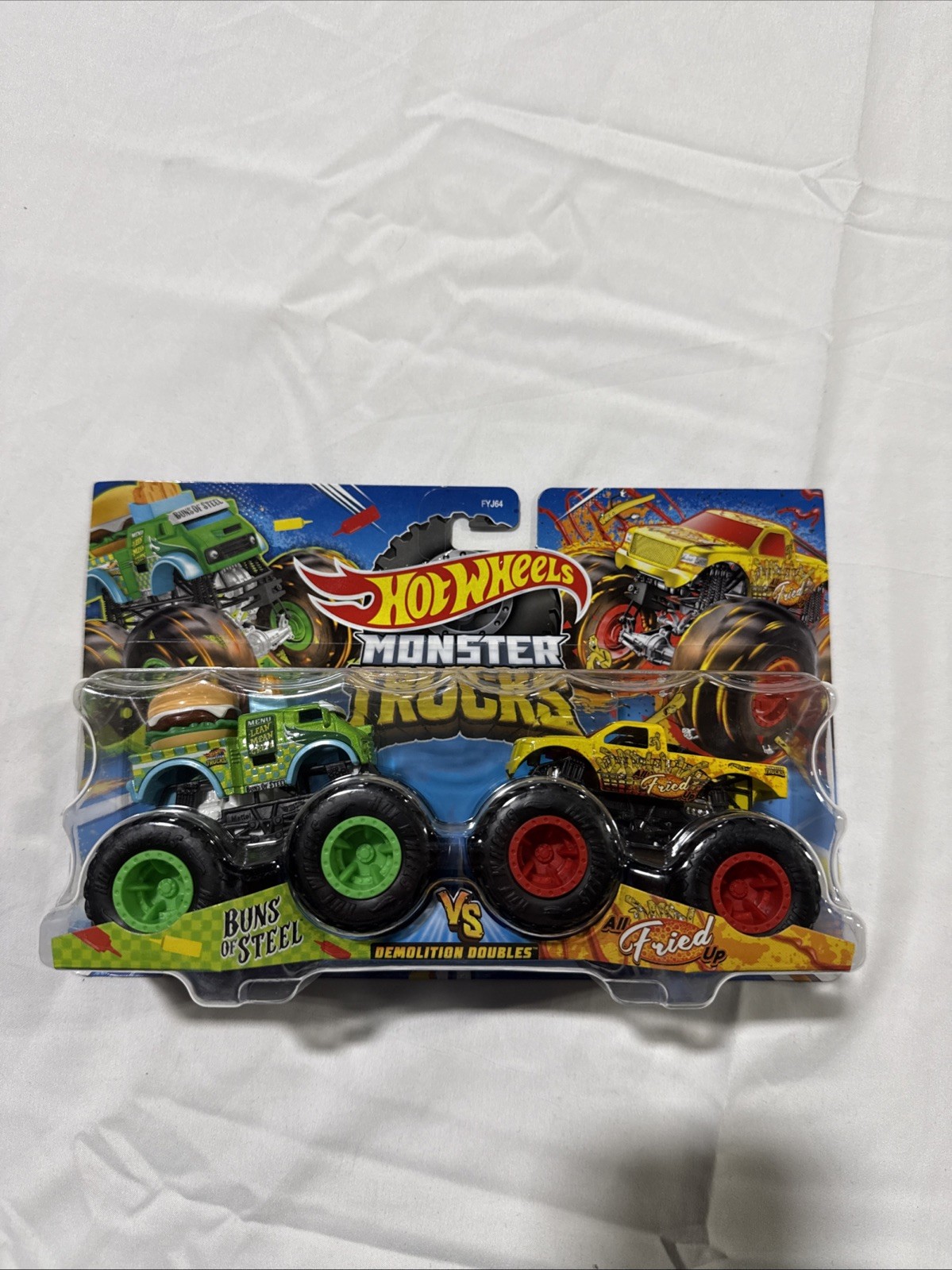 HOT WHEELS 2022 MONSTER TRUCKS BUNS OF STEEL VS ALL FRIED UP NEW