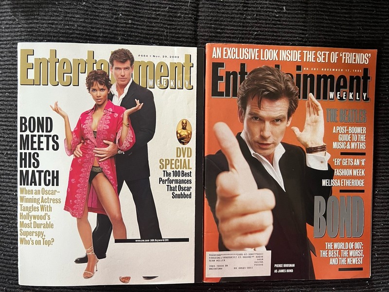 (2) JAMES BOND ENTERTAINMENT WEEKLY MAGAZINES, PIERECE BROSNAN/HALLE BERRY