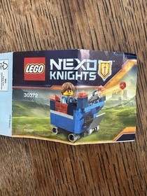 LEGO NEXO KNIGHTS: Clay's Rumble Blade (70315) and Robin&rsquo;s Mini Fortrex (30372) 
