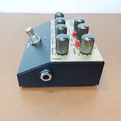EDEN WTDI World Tour Bass Guitar Preamp Direct DI Box Pedal EQ