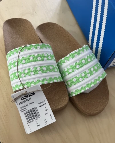 Ciabatte Adidas Adilette bianche verdi taglia 7 vestibilità ampia donna GX9484 nuove scatola