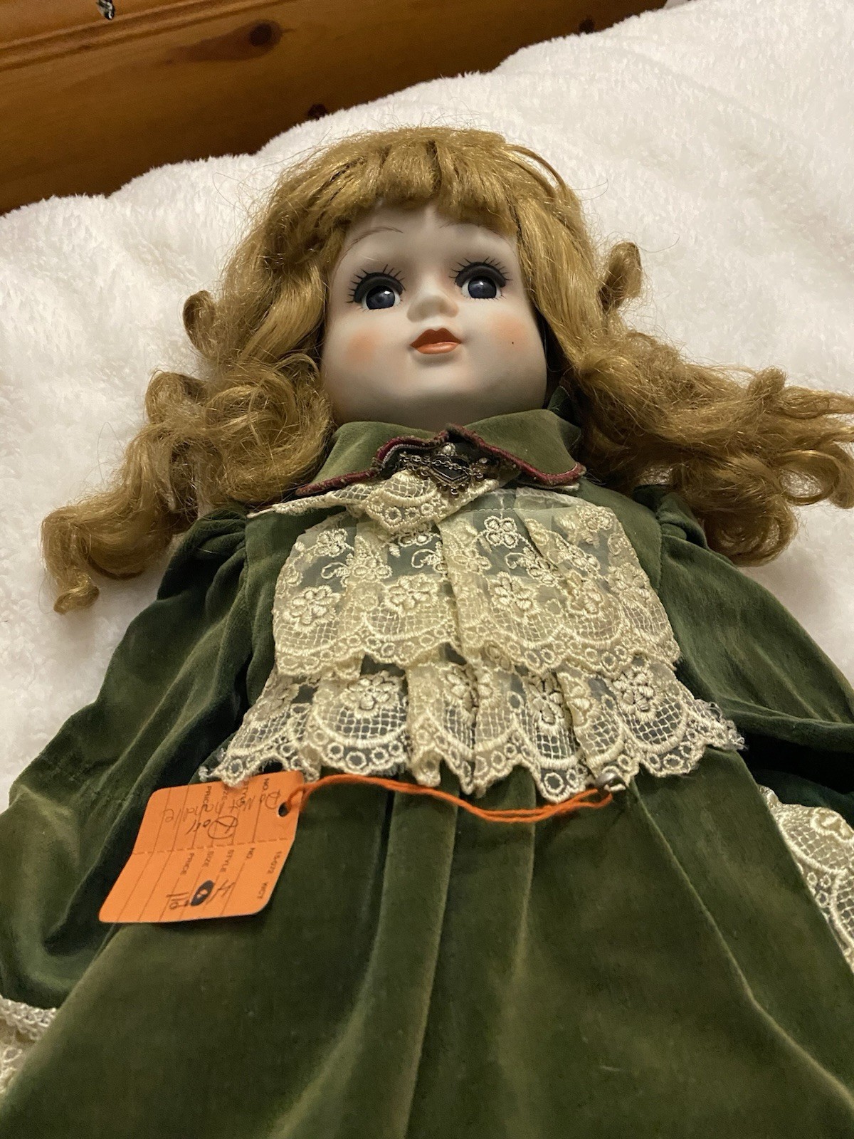 Arleen Collectible Memories Porcelain Doll Vintage, Genuine, 22-inch