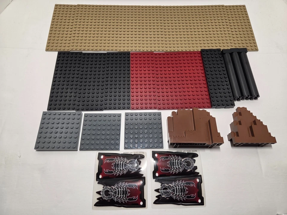 Lego Knights' Kingdom 8877 Vladek's Dark Fortress 85% completo con caja 2005 Foto 4 de 4