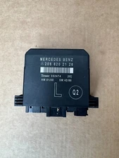 Mercedes 208 CLK Left Door Control Unit 2088202126 e10271