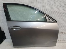 51*Mazda 3 BL Tür Vorne Rechts Türgriff Scheibe Boxen F:38P